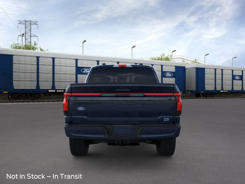 2025 Ford F-150 Lightning Lariat photo 3