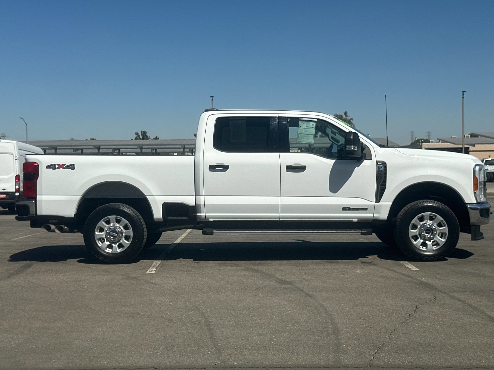 2023 Ford F-250 XLT photo 2