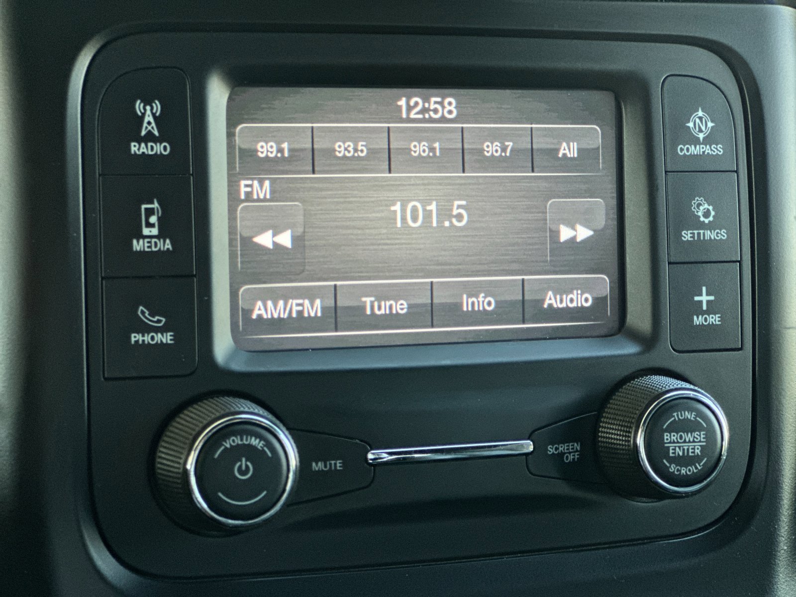 2022 Ram 5500 Tradesman photo 17