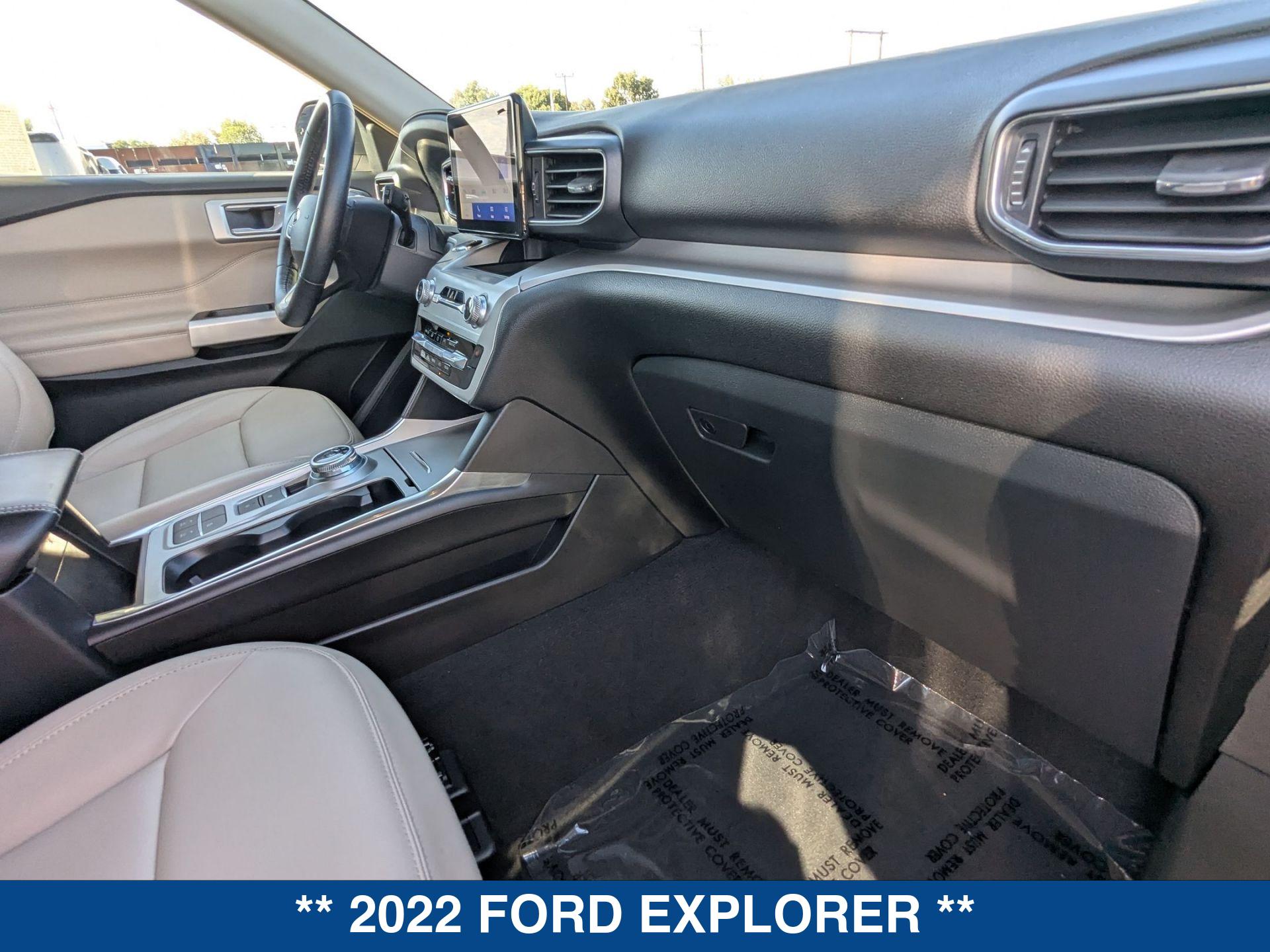 2022 Ford Explorer XLT photo 20