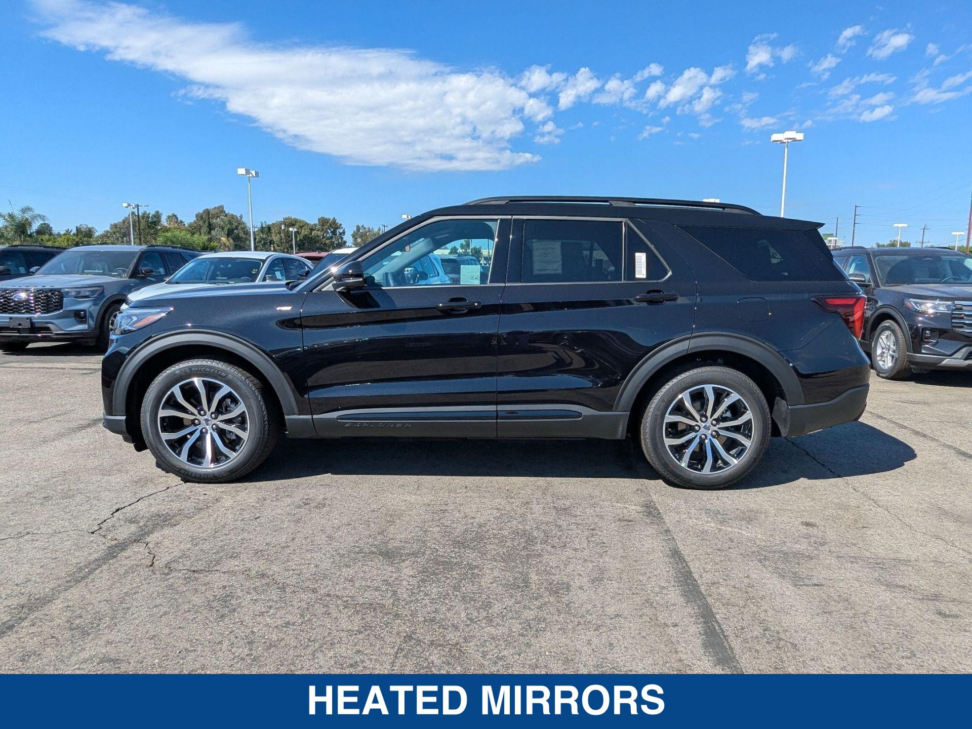 2025 Ford Explorer ST ST-Line photo 5
