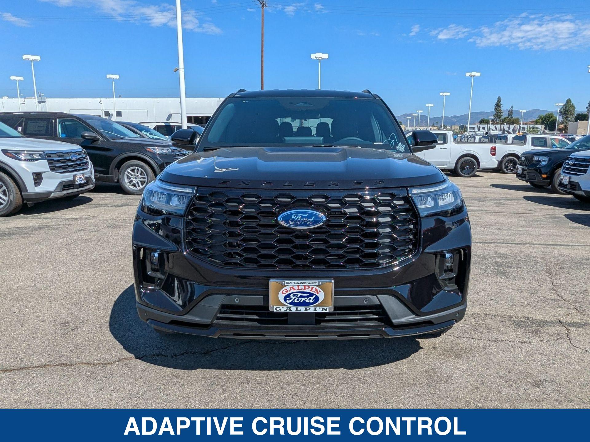 2025 Ford Explorer ST ST-Line photo 11
