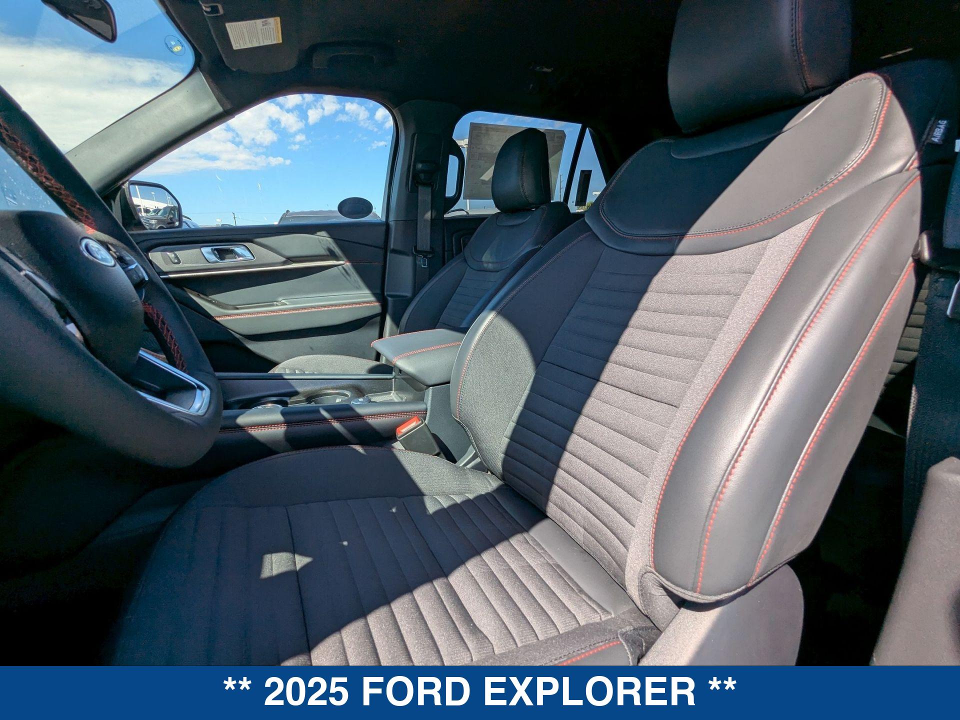 2025 Ford Explorer ST ST-Line photo 15