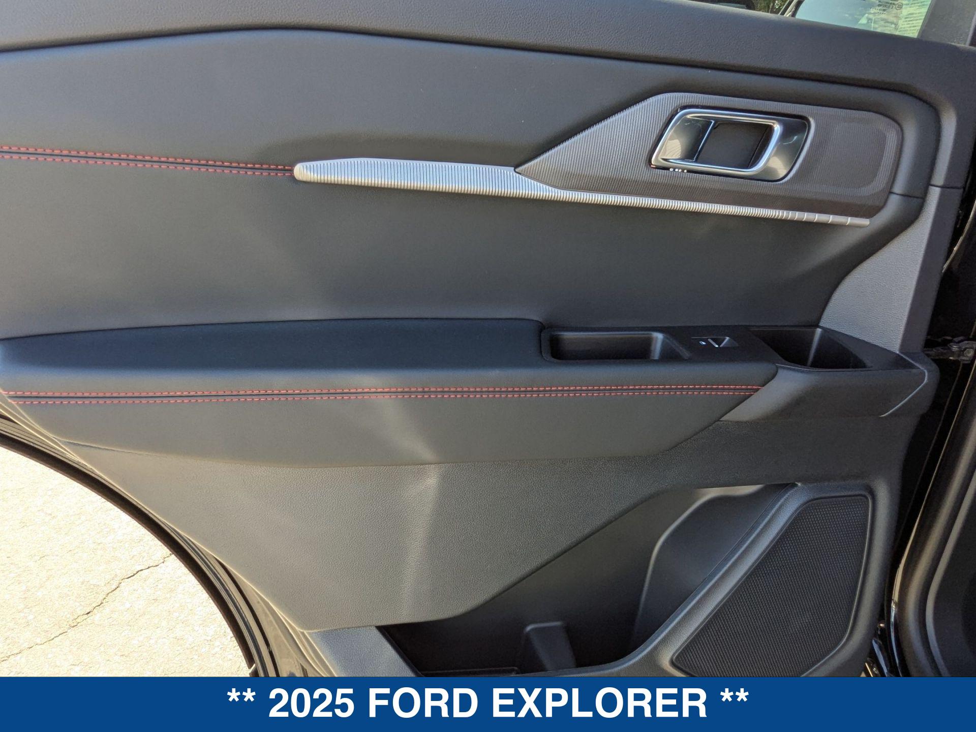 2025 Ford Explorer ST ST-Line photo 20