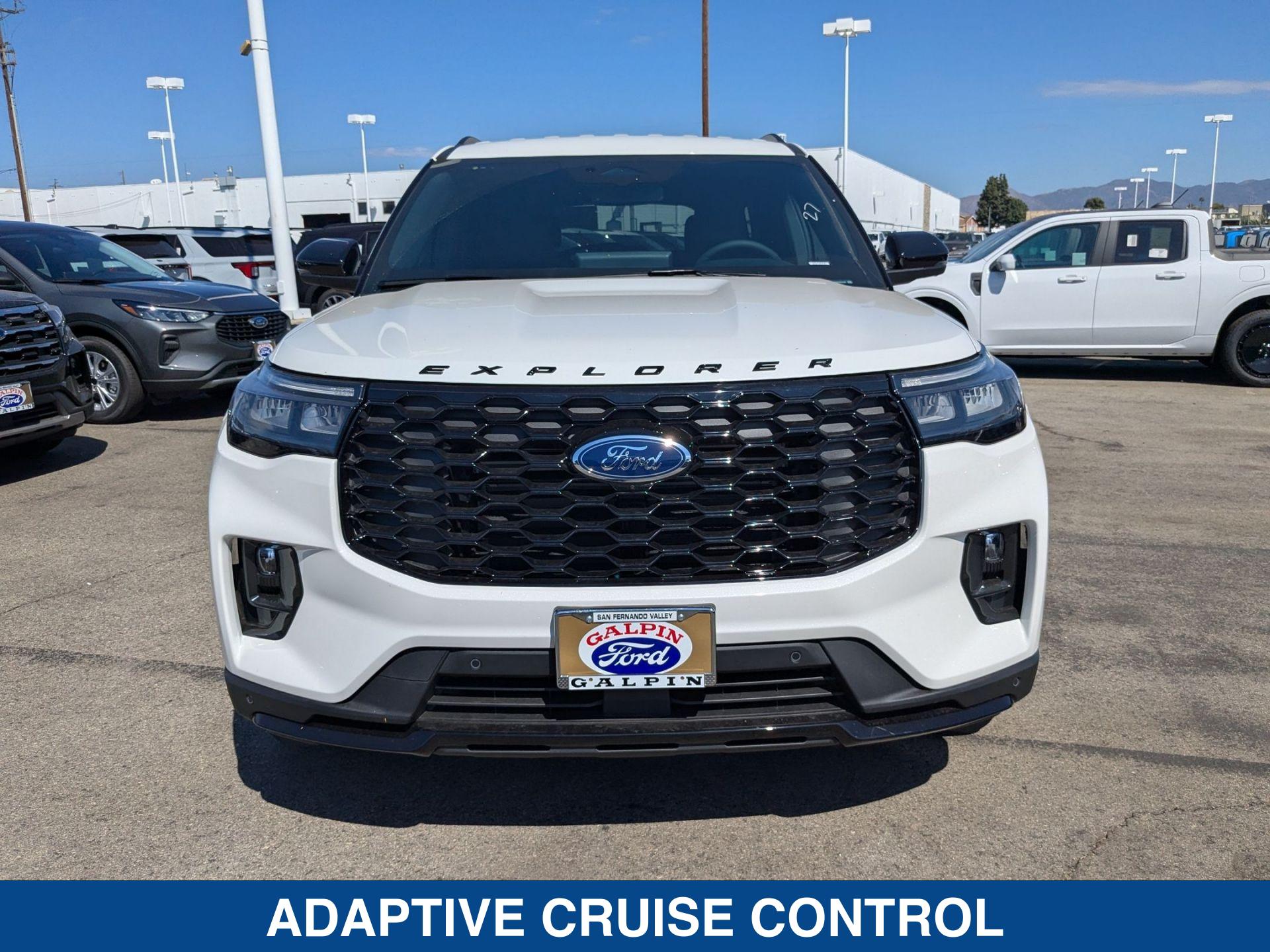 2025 Ford Explorer ST ST-Line photo 11