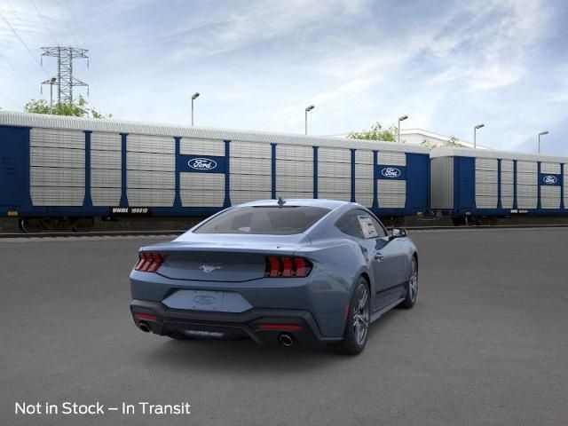 2025 Ford Mustang photo 5
