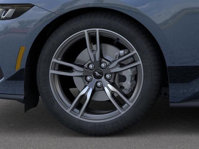 2025 Ford Mustang photo 16