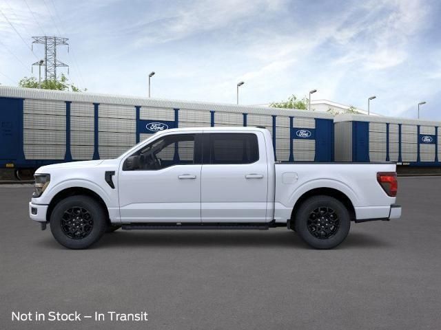2025 Ford F-150 XLT photo 2