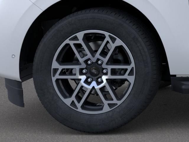 2025 Ford Expedition photo 16