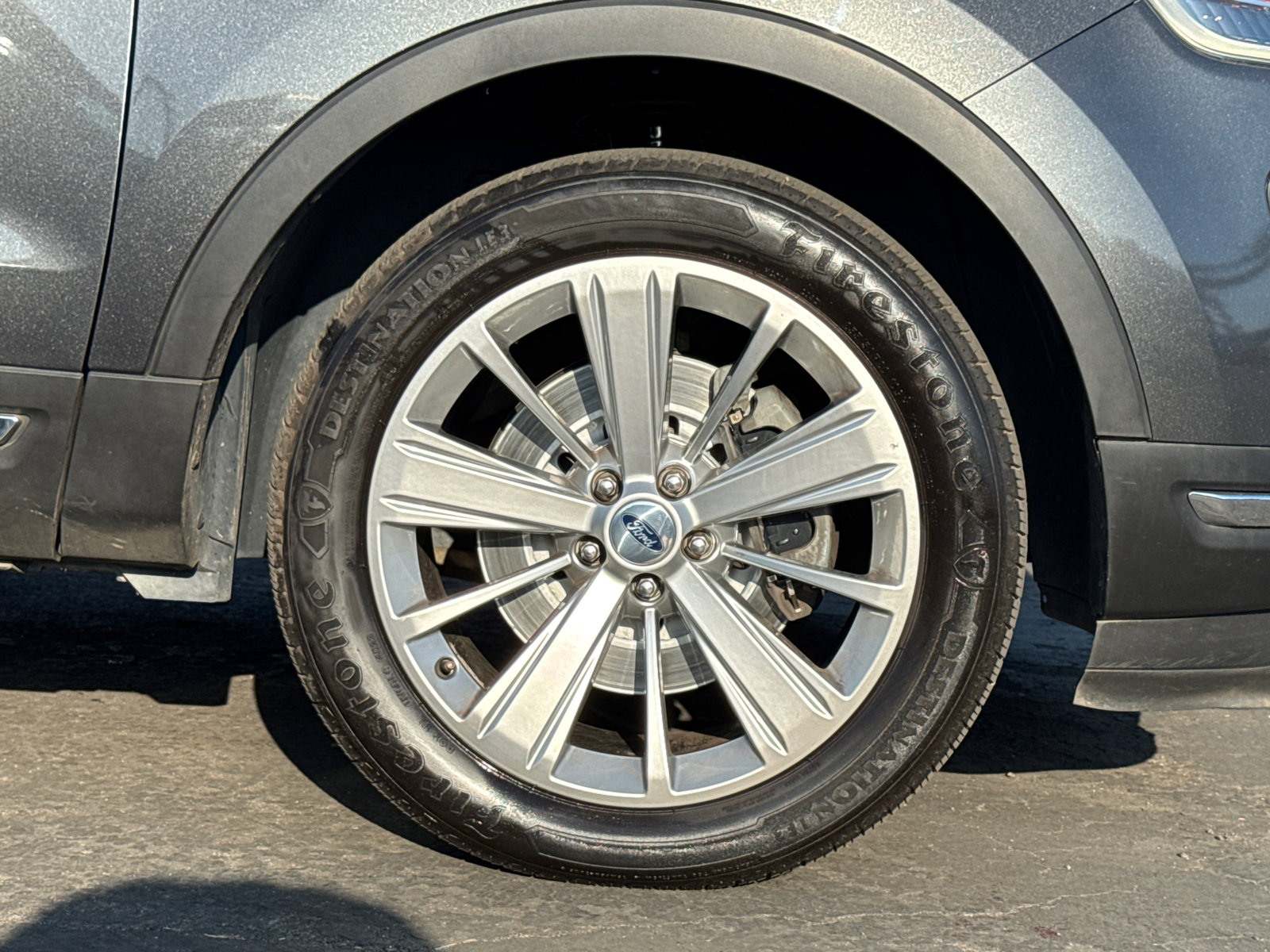 2018 Ford Explorer Limited photo 6