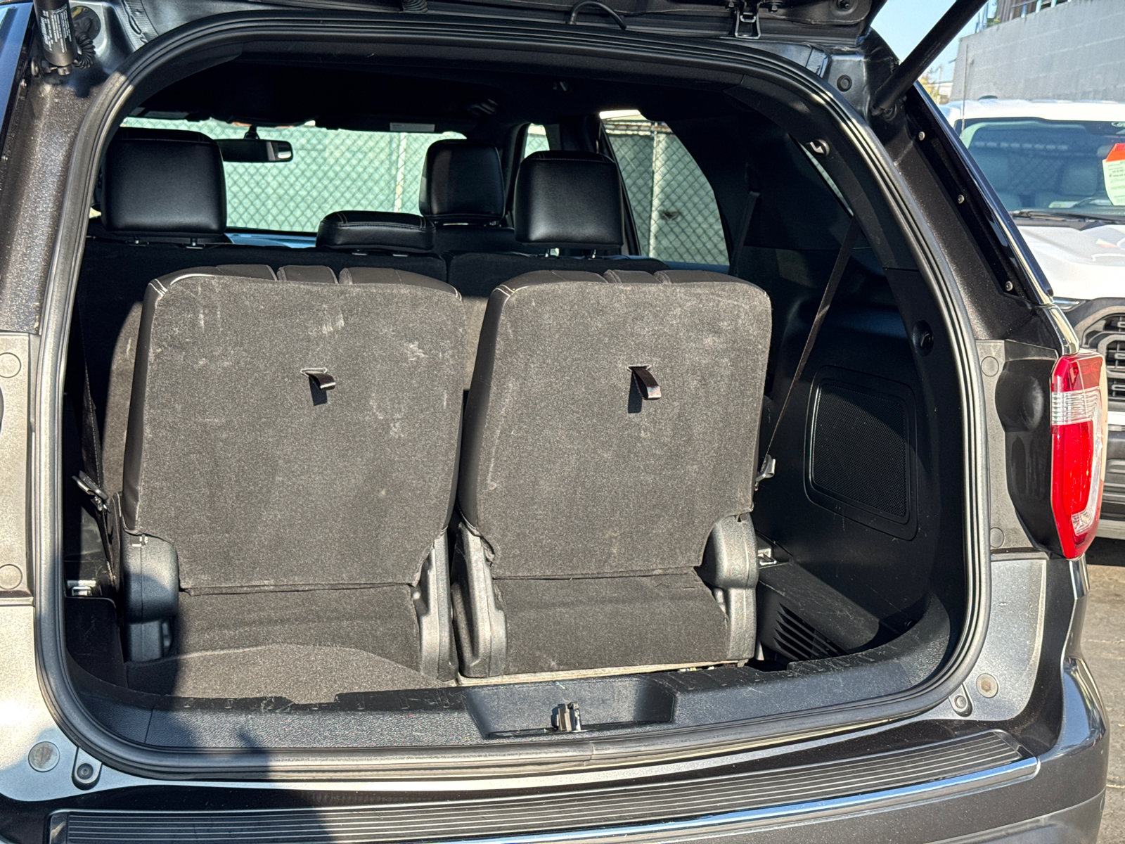 2018 Ford Explorer Limited photo 9