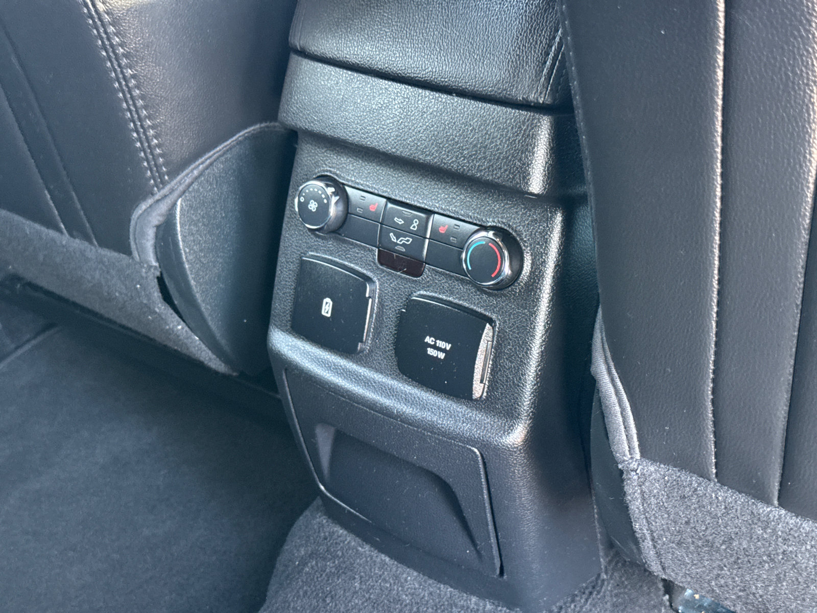 2018 Ford Explorer Limited photo 17