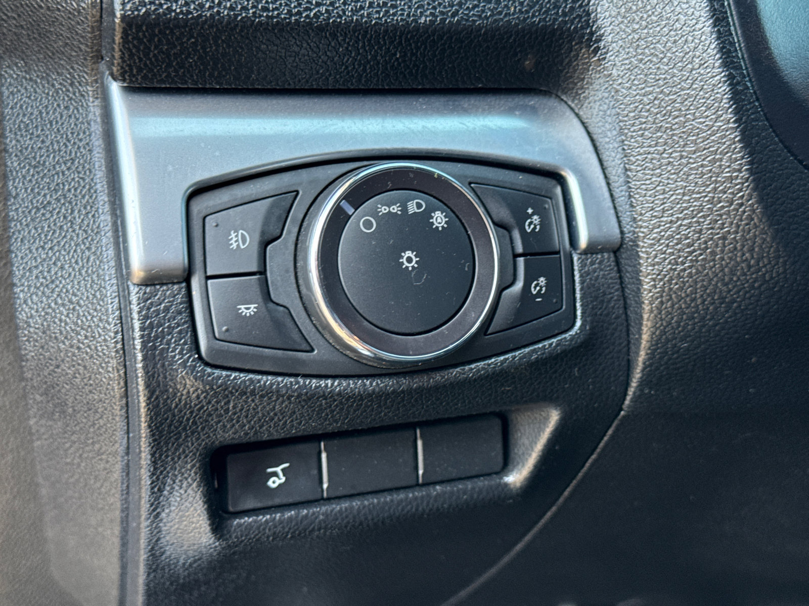 2018 Ford Explorer Limited photo 25