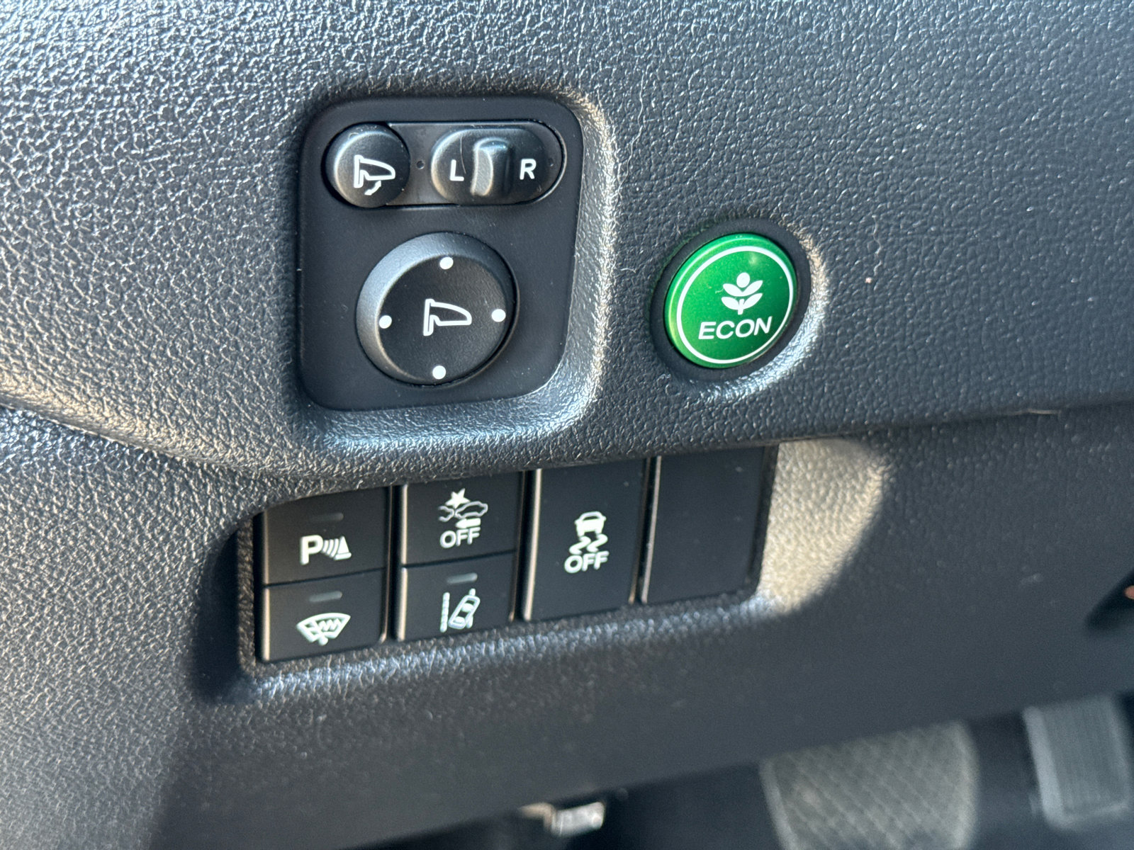 2025 Honda Passport TrailSport photo 25