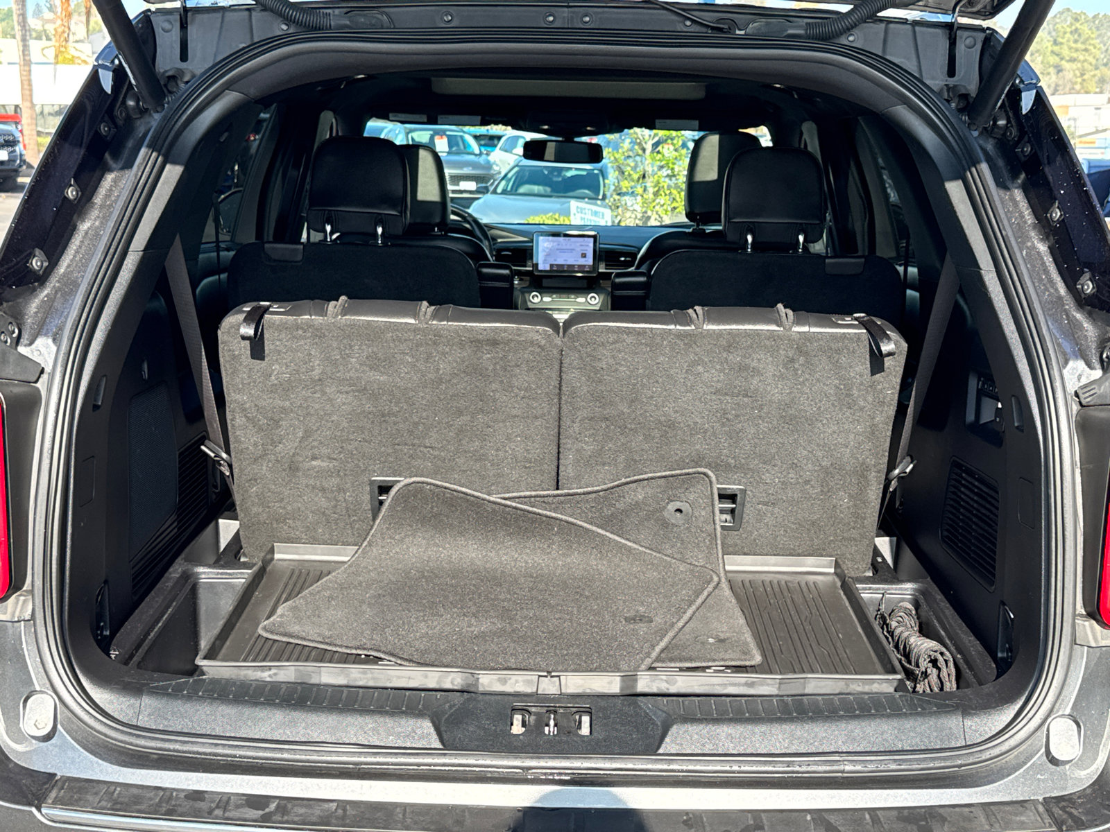 2020 Ford Explorer Limited photo 4