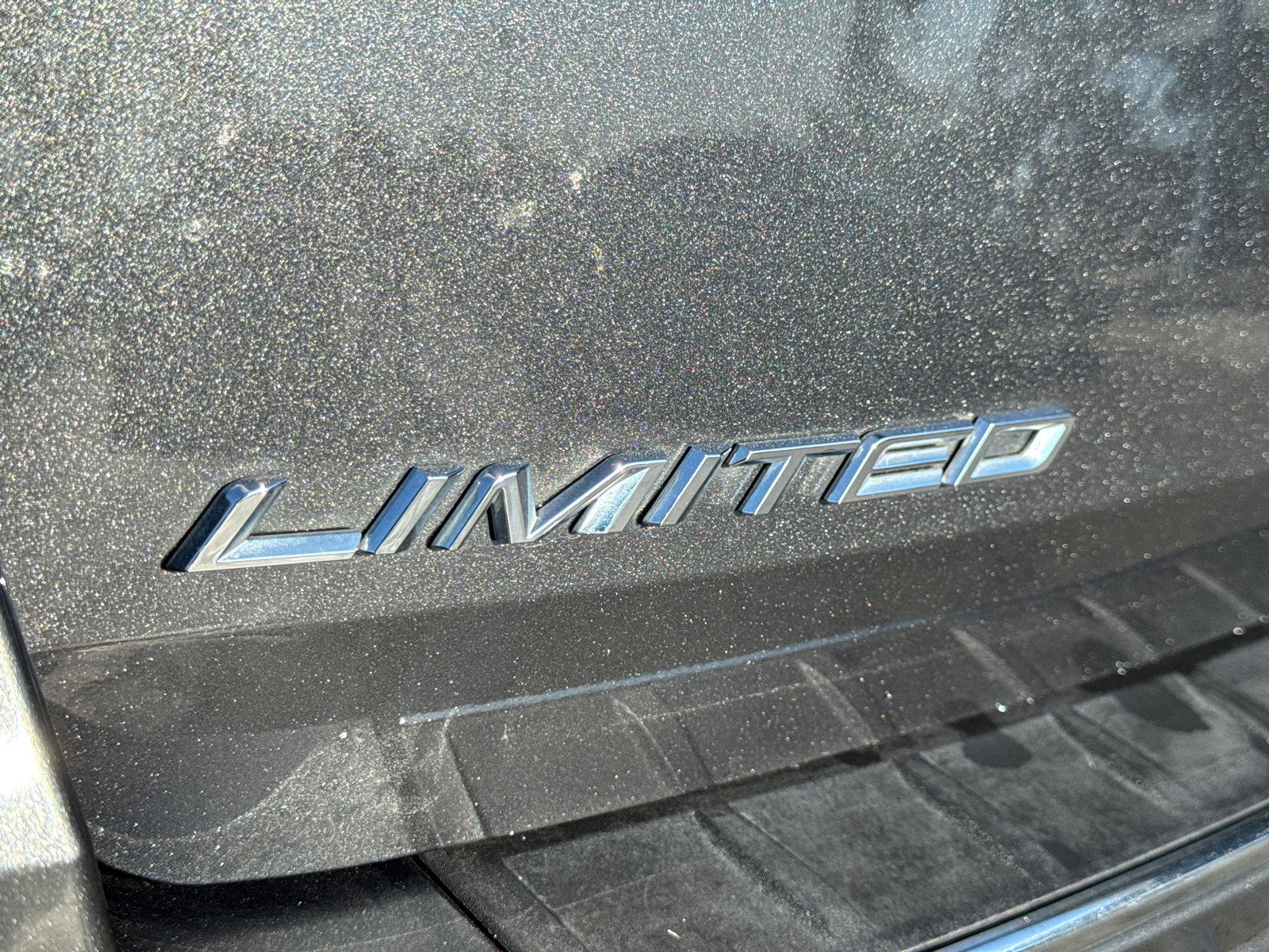2020 Ford Explorer Limited photo 9