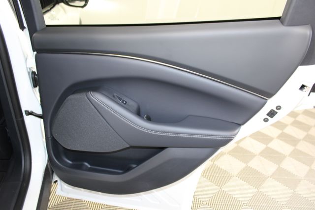 2025 Ford Mustang Mach-E Select photo 20
