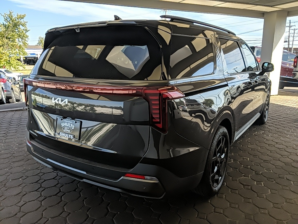 2025 Kia Carnival SX Prestige photo 5