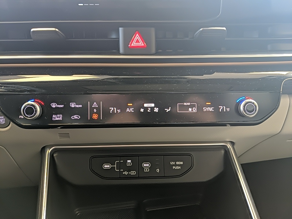 2025 Kia Carnival SX Prestige photo 19