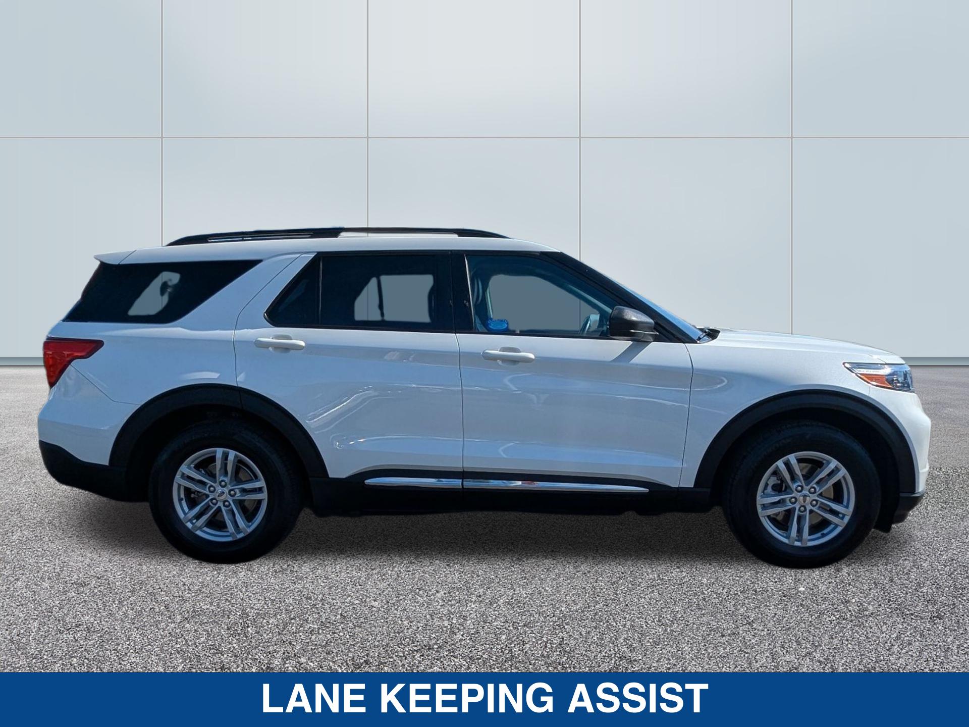 2022 Ford Explorer XLT photo 6