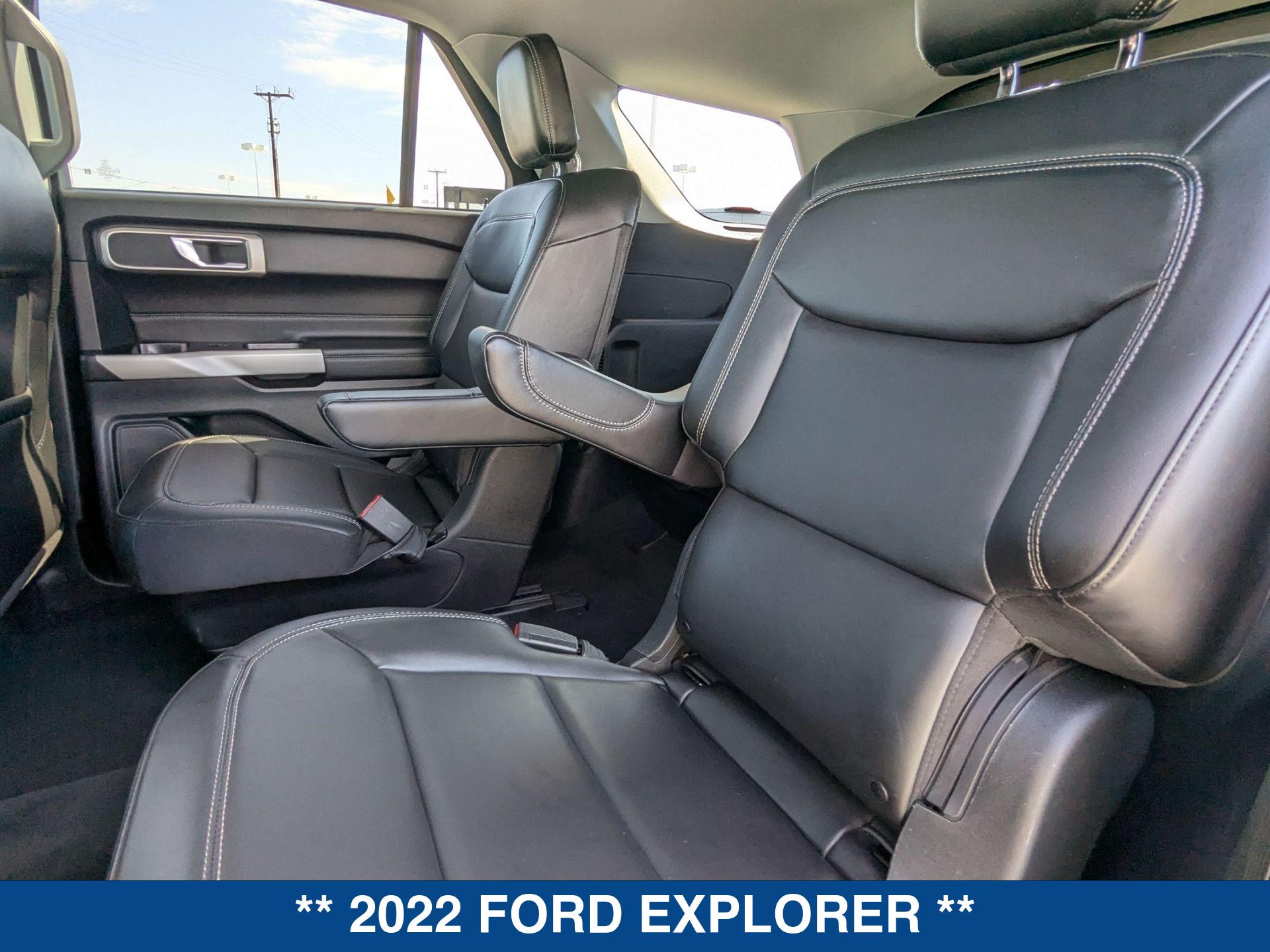 2022 Ford Explorer XLT photo 20