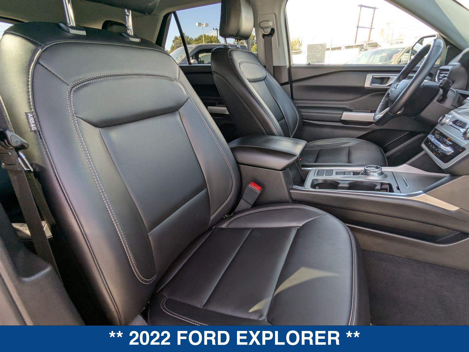 2022 Ford Explorer XLT photo 23