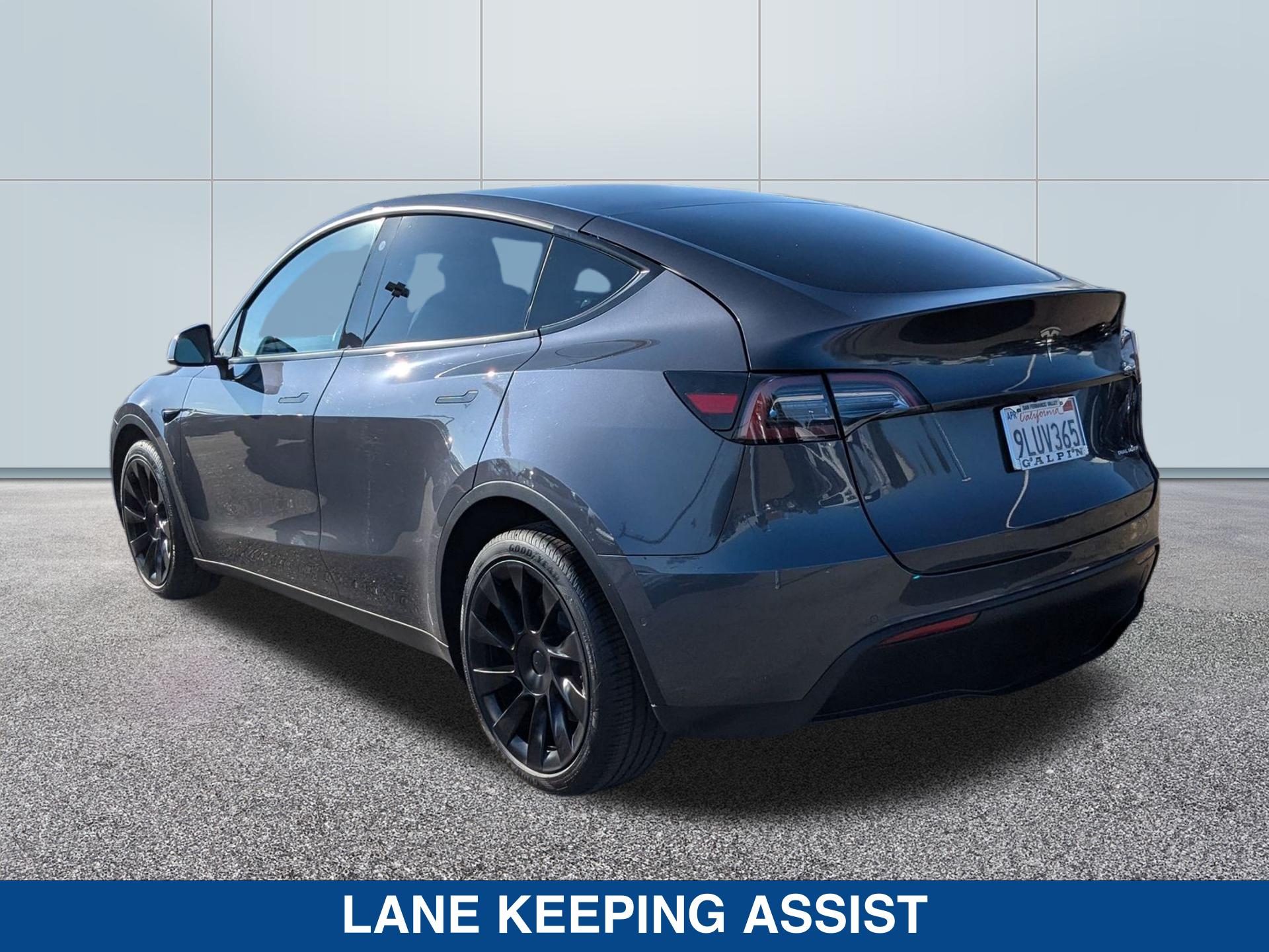 2021 Tesla Model Y Long Range photo 3