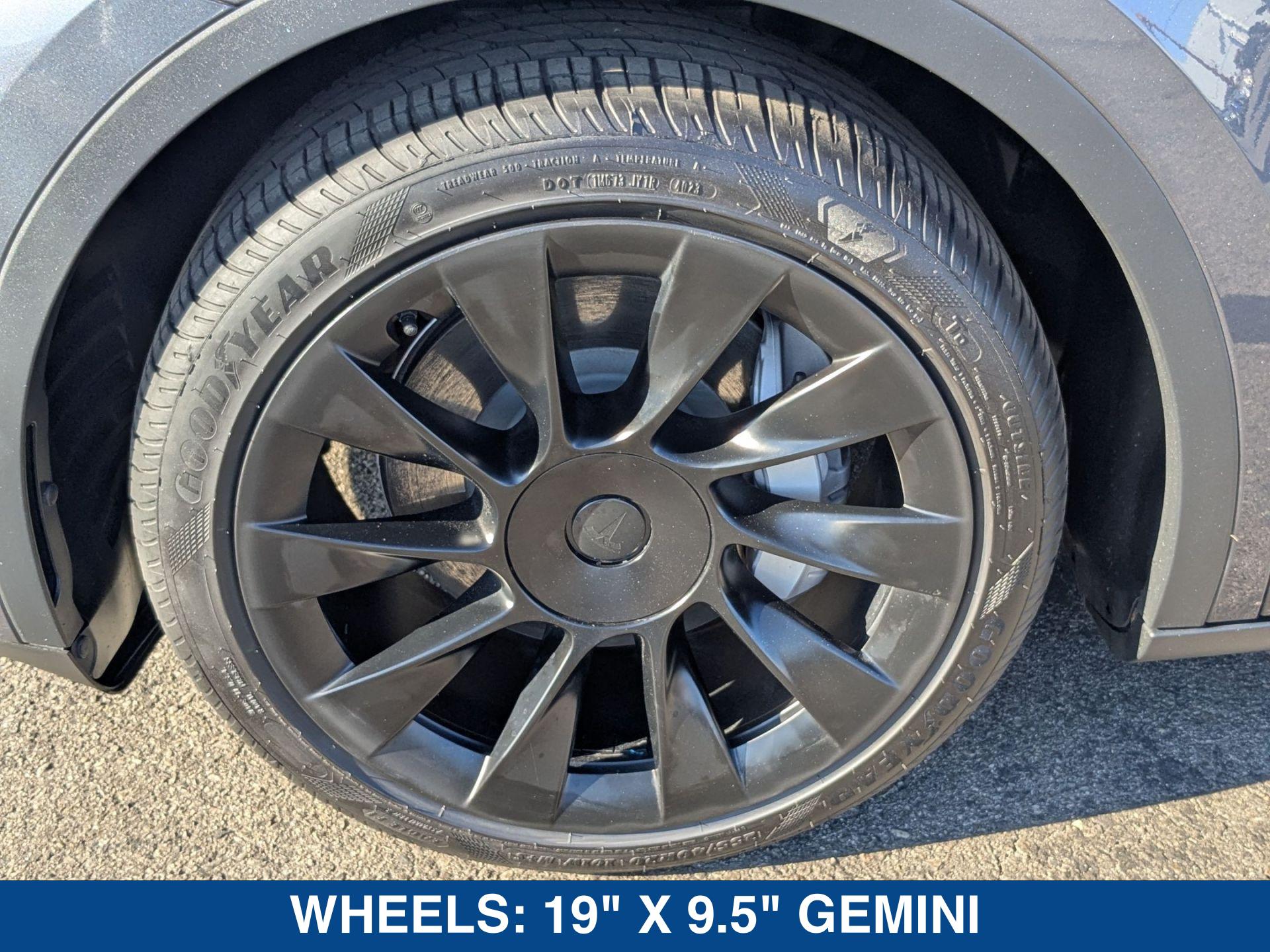 2021 Tesla Model Y Long Range photo 9