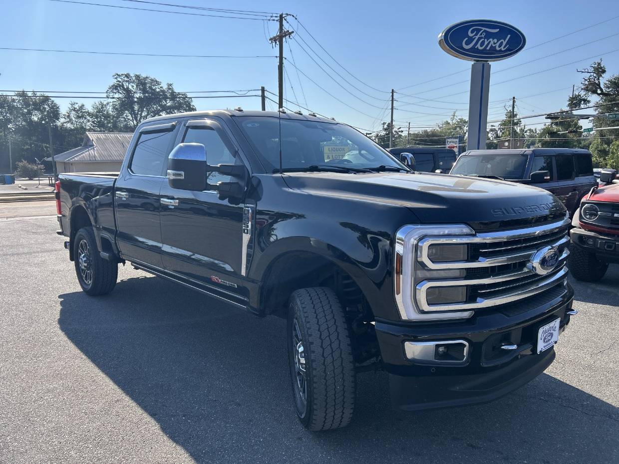 2024 Ford F-250 Super Duty Limited's photo