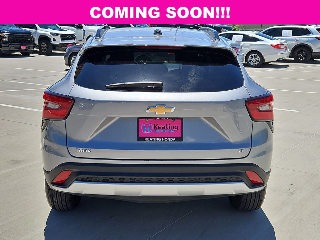 2024 Chevrolet Trax LT photo 6