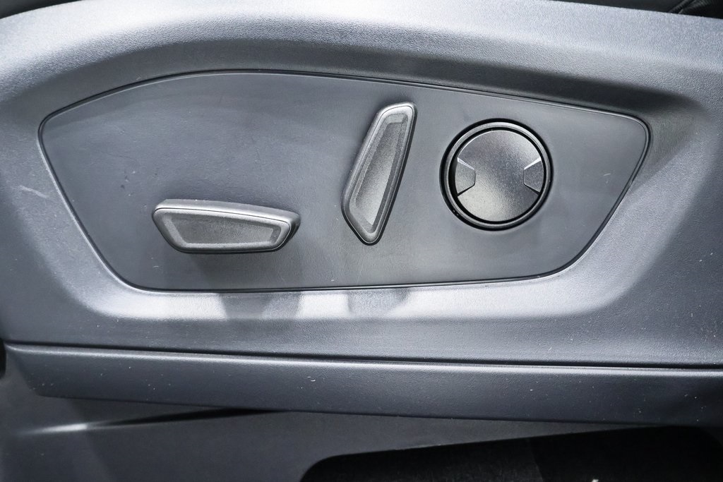 2025 Ford Explorer photo 12
