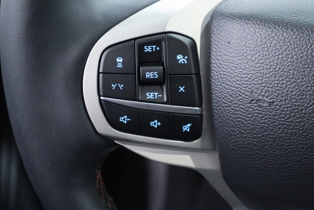2025 Ford Explorer photo 20
