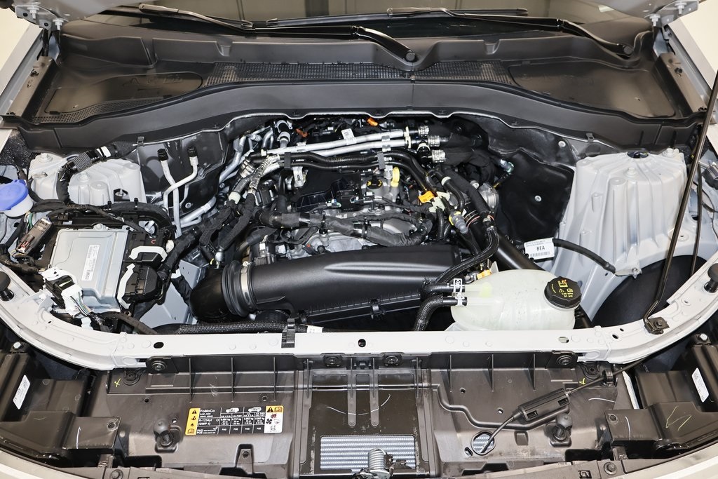 2025 Ford Explorer photo 31
