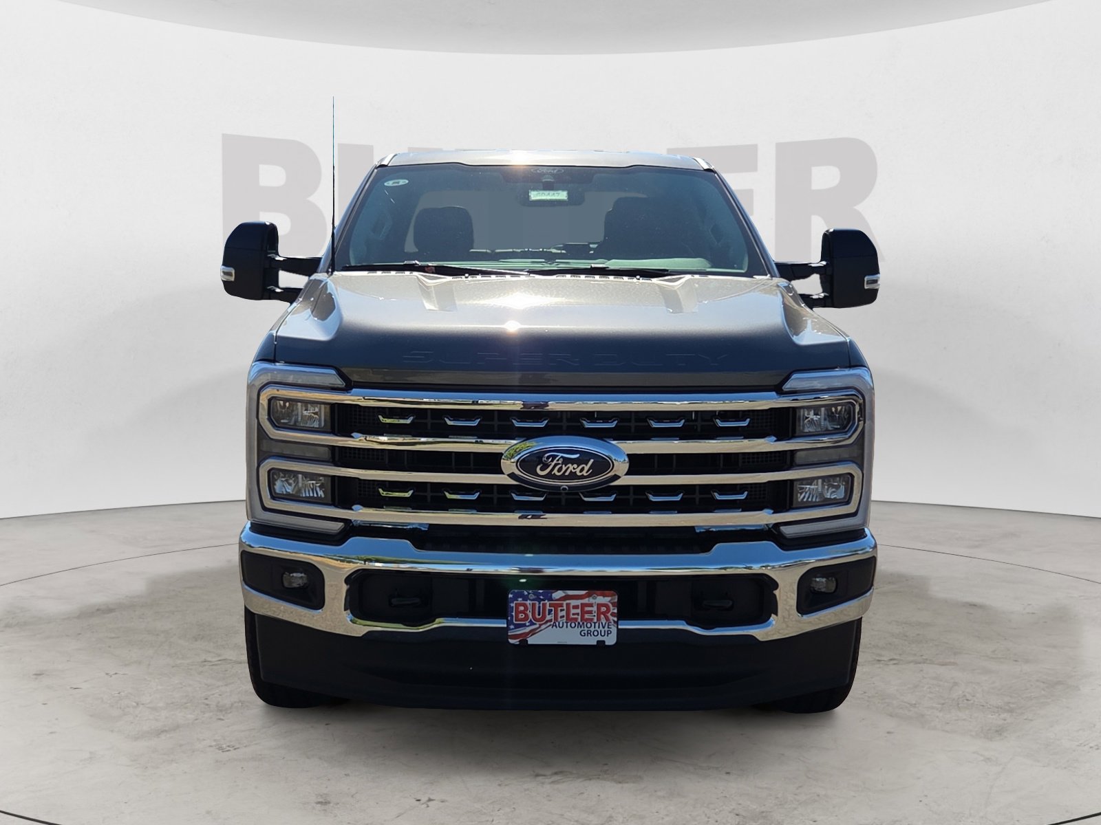 2026 Ford F-350 Lariat photo 8