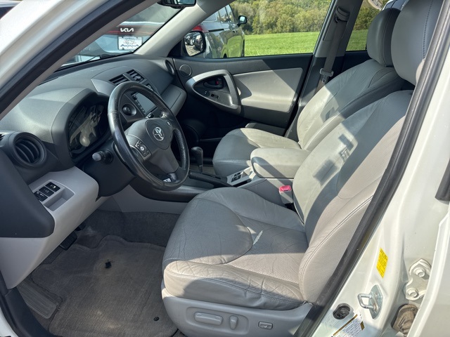 2009 Toyota RAV4 Limited photo 5