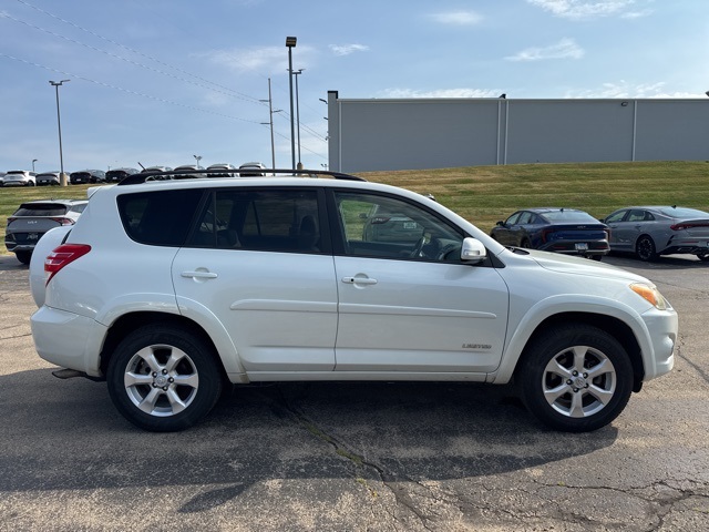 2009 Toyota RAV4 Limited photo 18