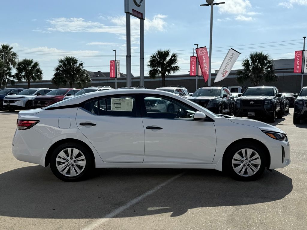 2025 Nissan Sentra S photo 4