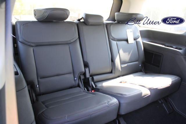 2025 Ford Expedition photo 9