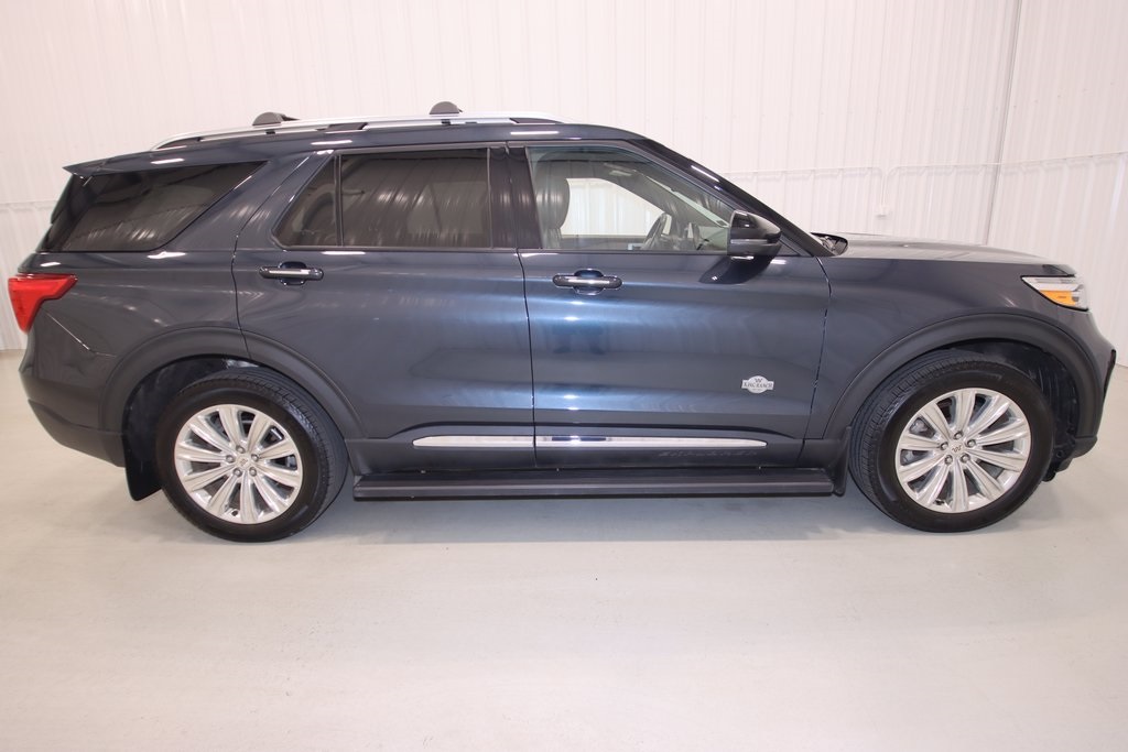 2023 Ford Explorer King Ranch photo 2
