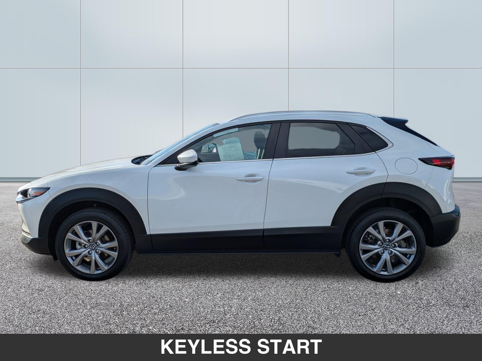 2022 Mazda CX-30 2.5 S Preferred photo 2