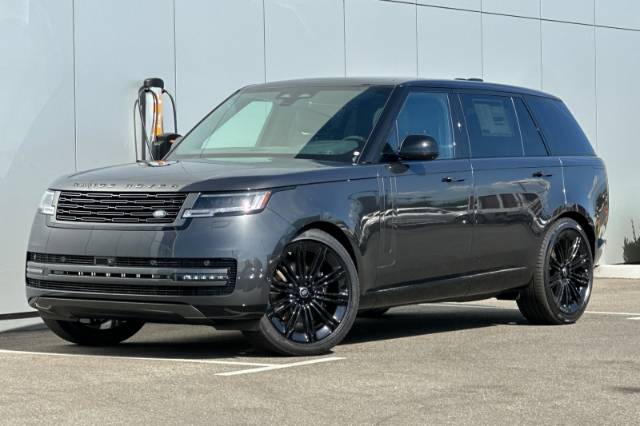 2025 Land Rover Range Rover SE