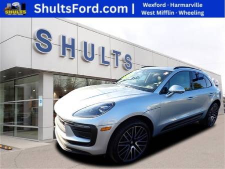 2022 Porsche Macan Base