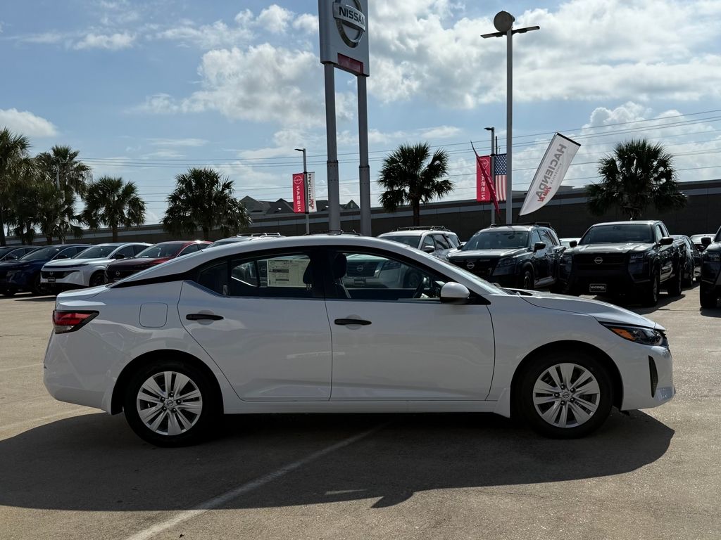 2025 Nissan Sentra S photo 3
