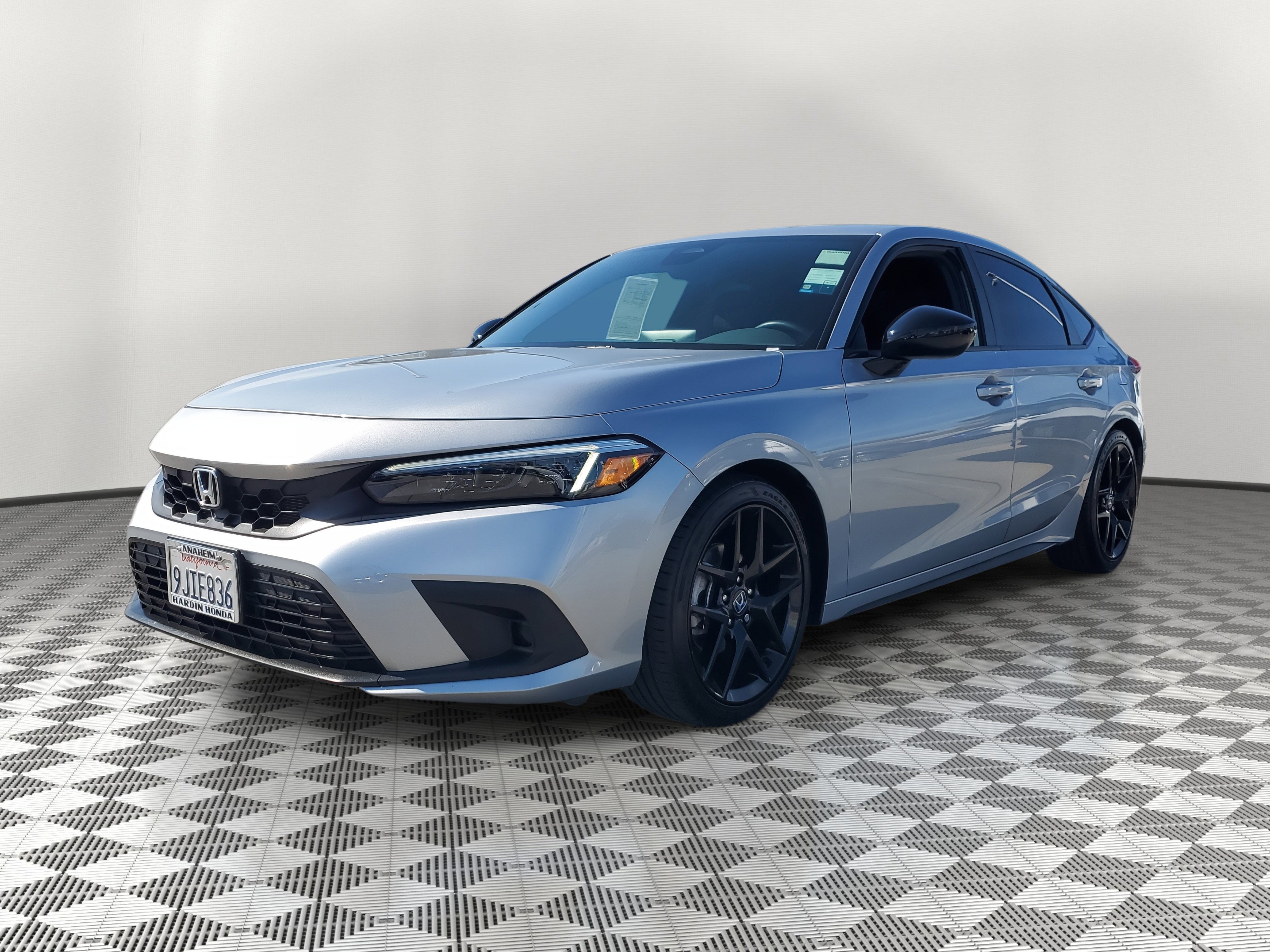 2024 Honda Civic Hatchback Sport photo 2