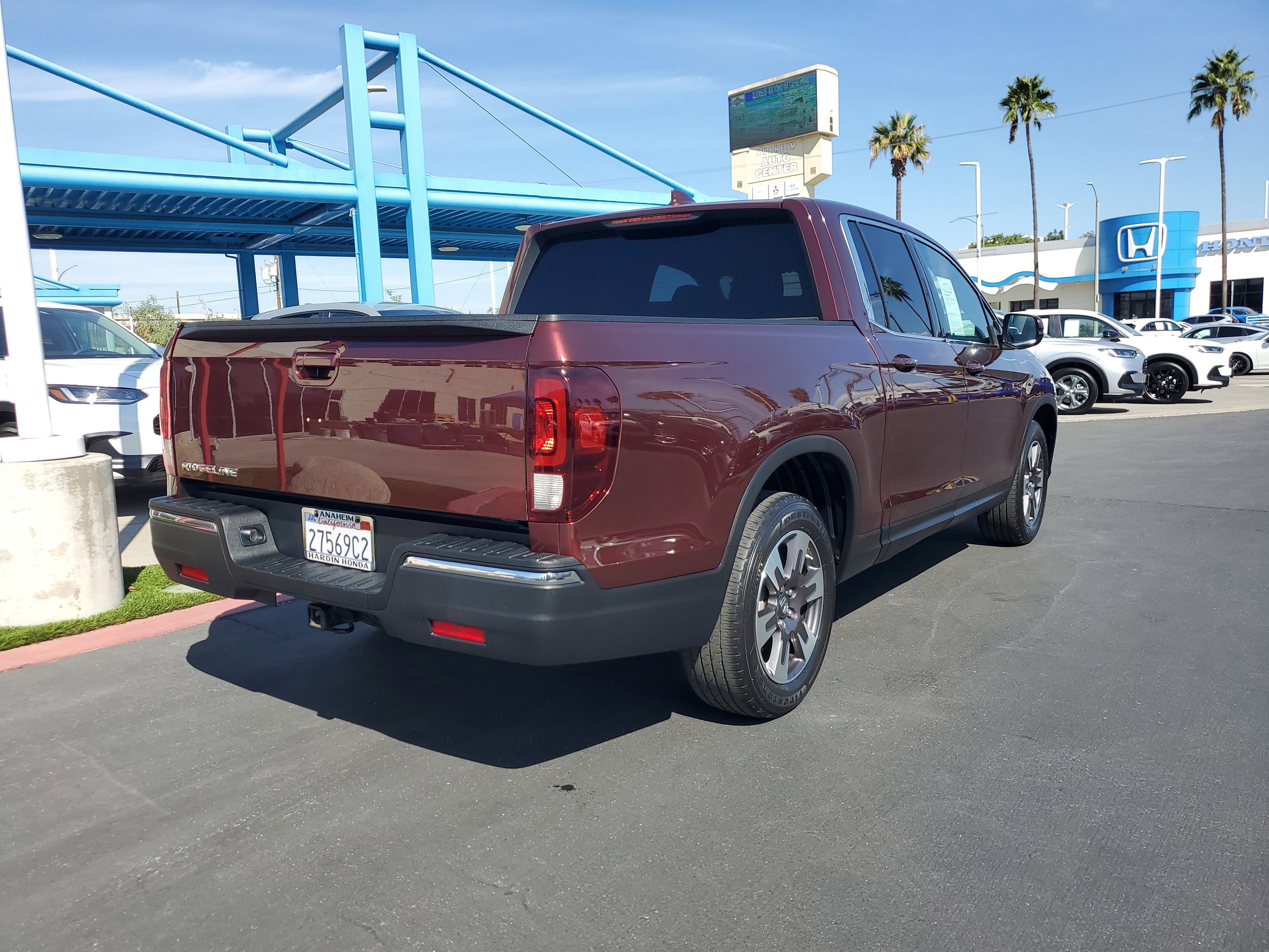 2017 Honda Ridgeline RTL photo 3