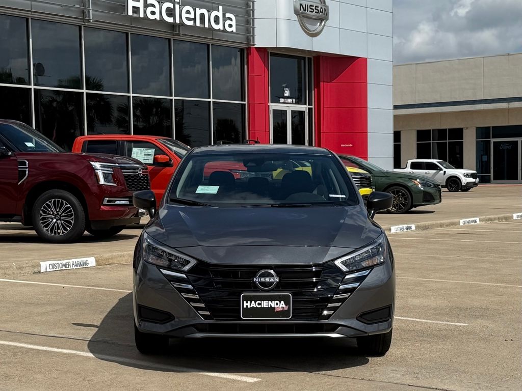 2025 Nissan Versa 1.6 S photo 2