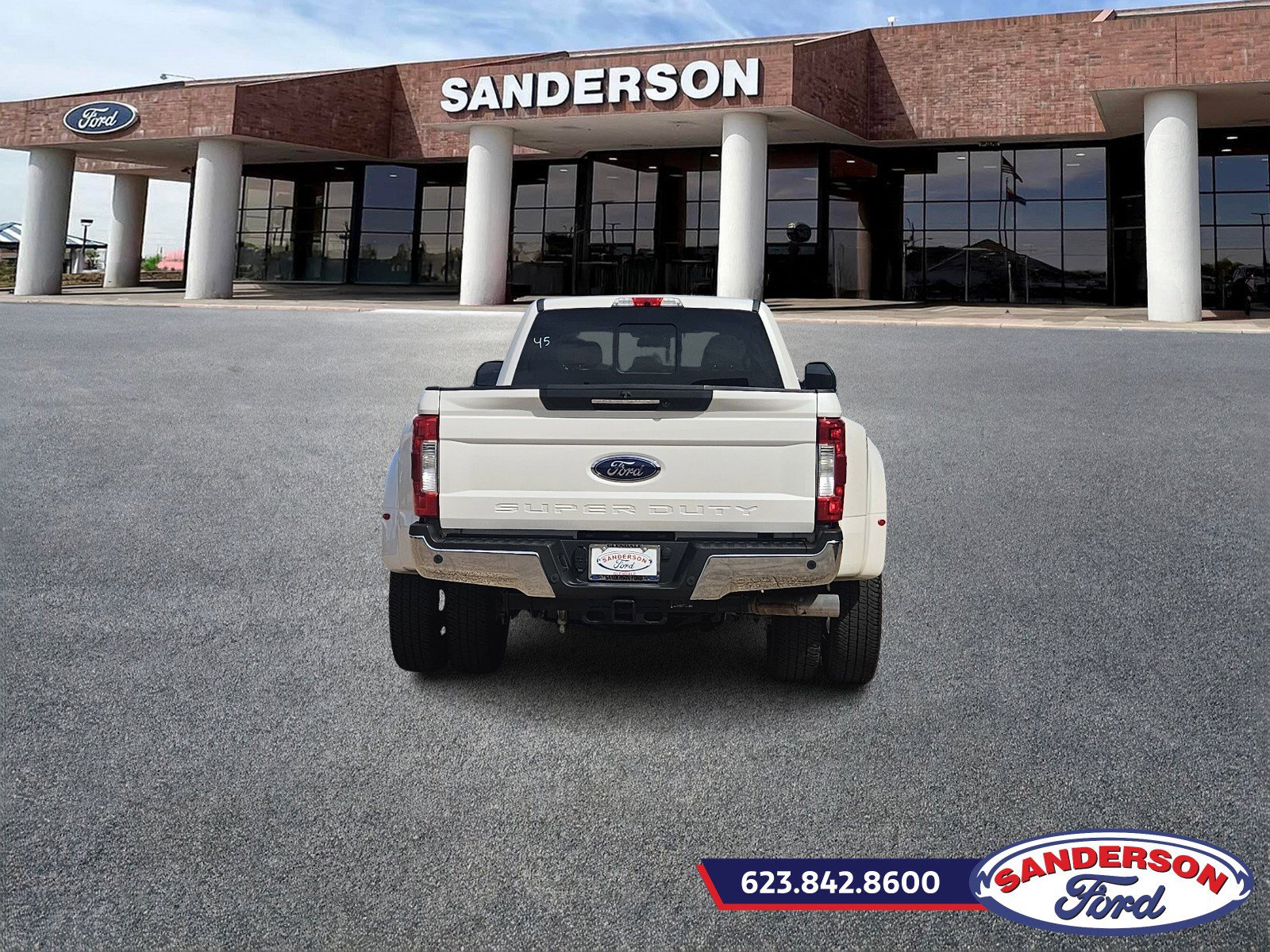 2017 Ford F-350 Lariat photo 3
