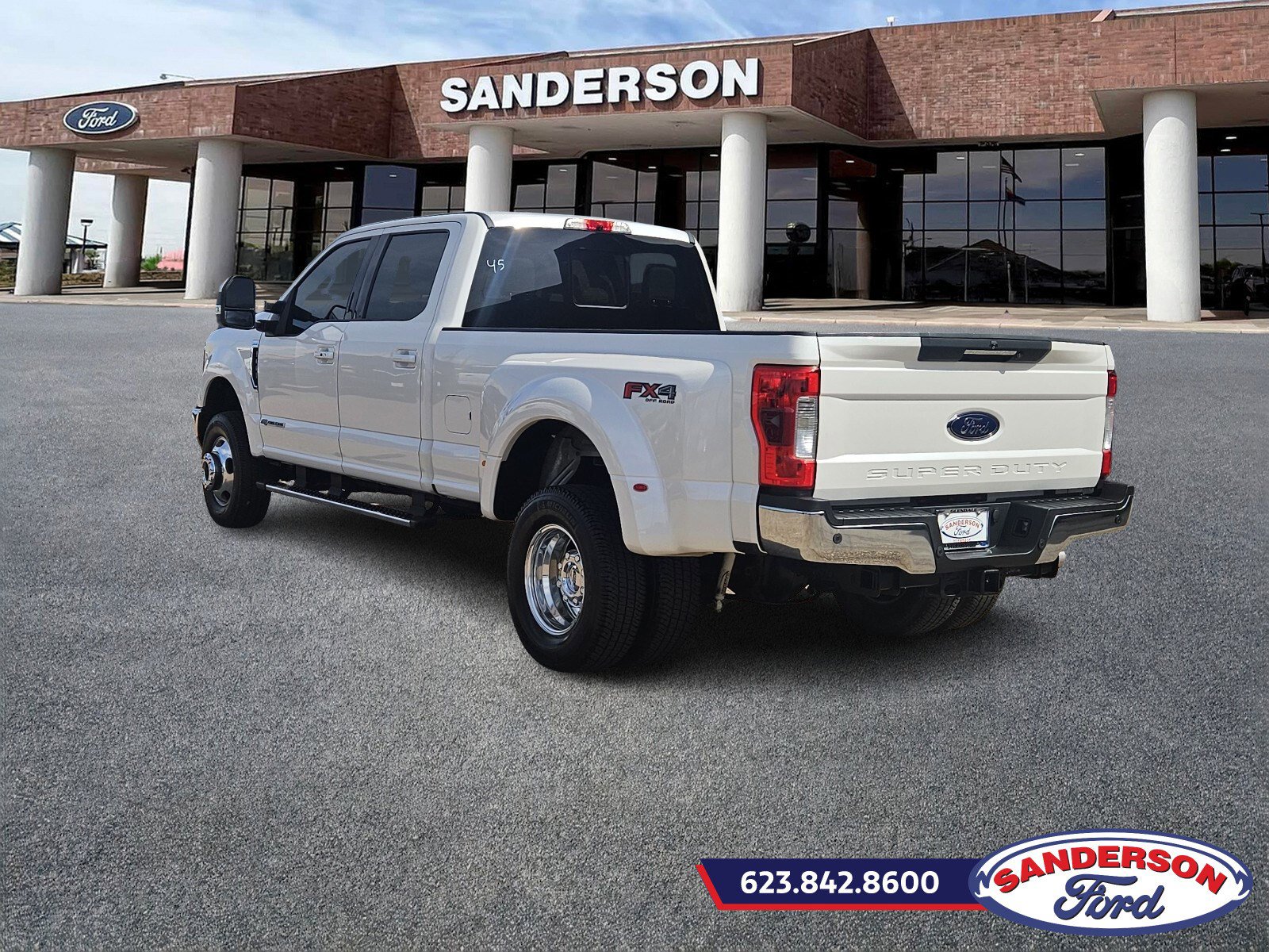 2017 Ford F-350 Lariat photo 4
