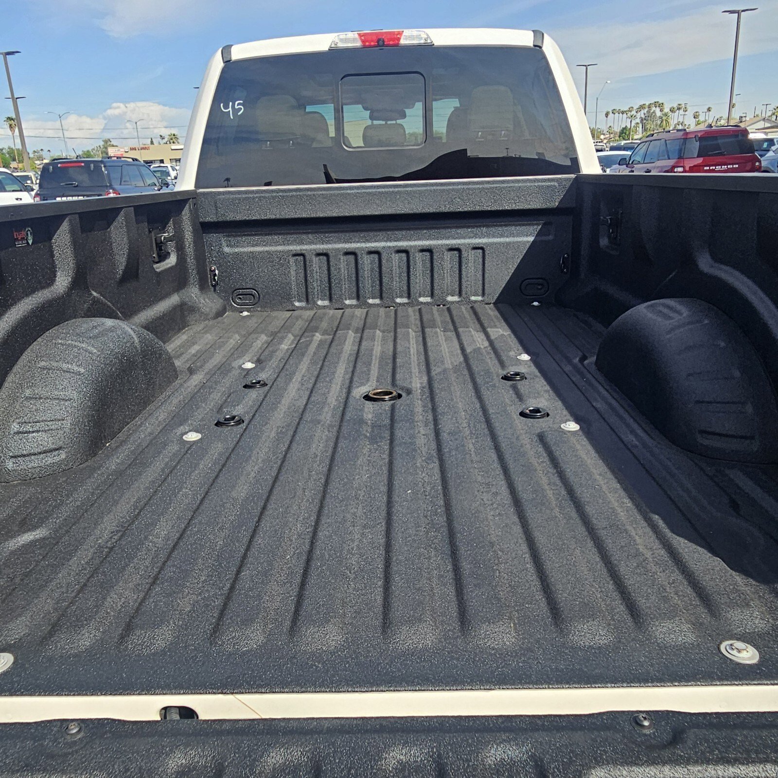 2017 Ford F-350 Lariat photo 9