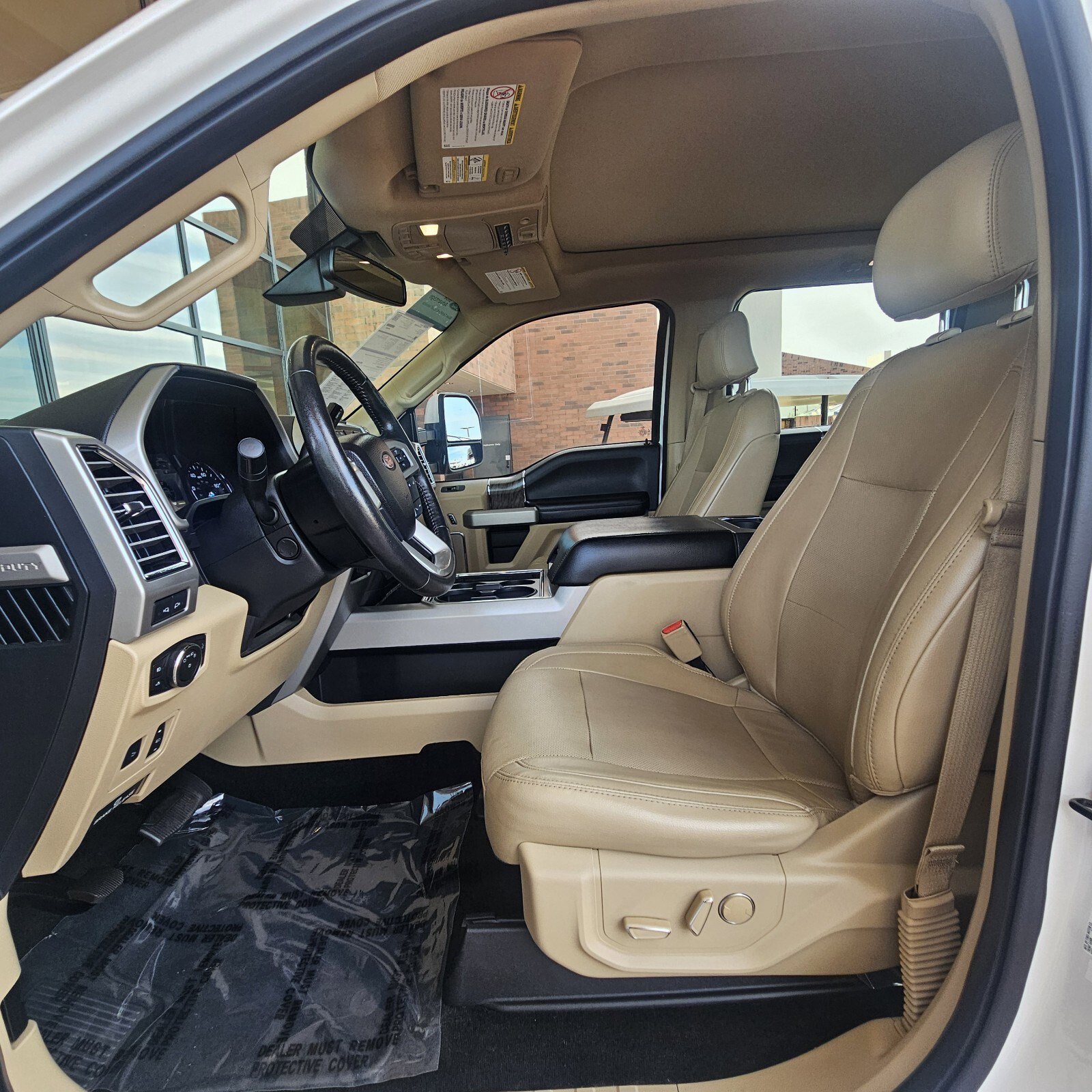 2017 Ford F-350 Lariat photo 12